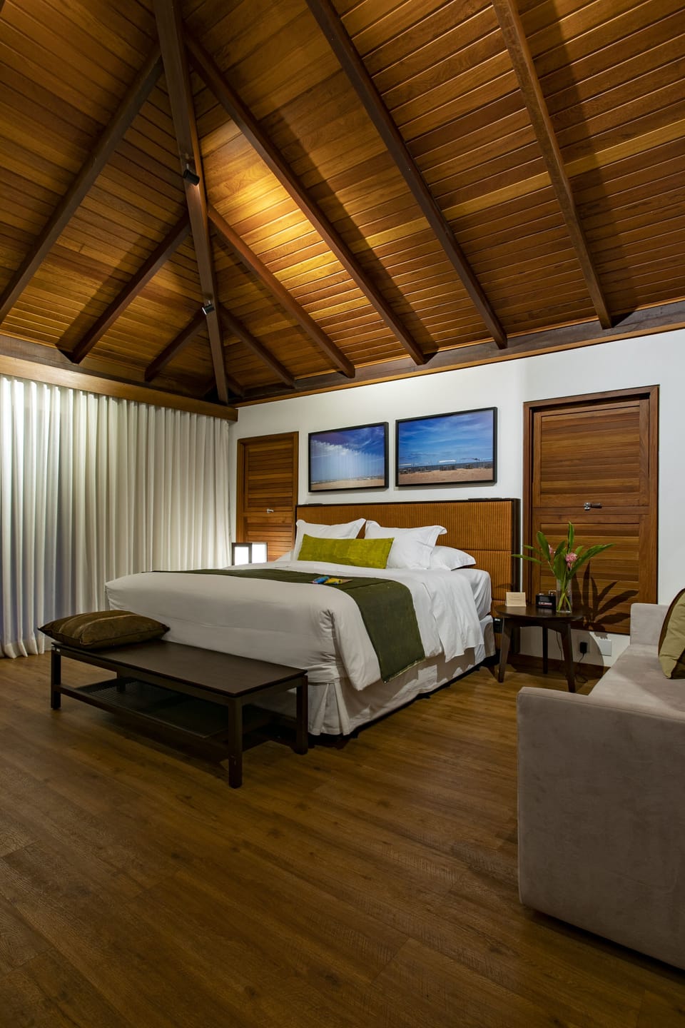 1 bedroom, premium bedding, pillowtop beds, minibar