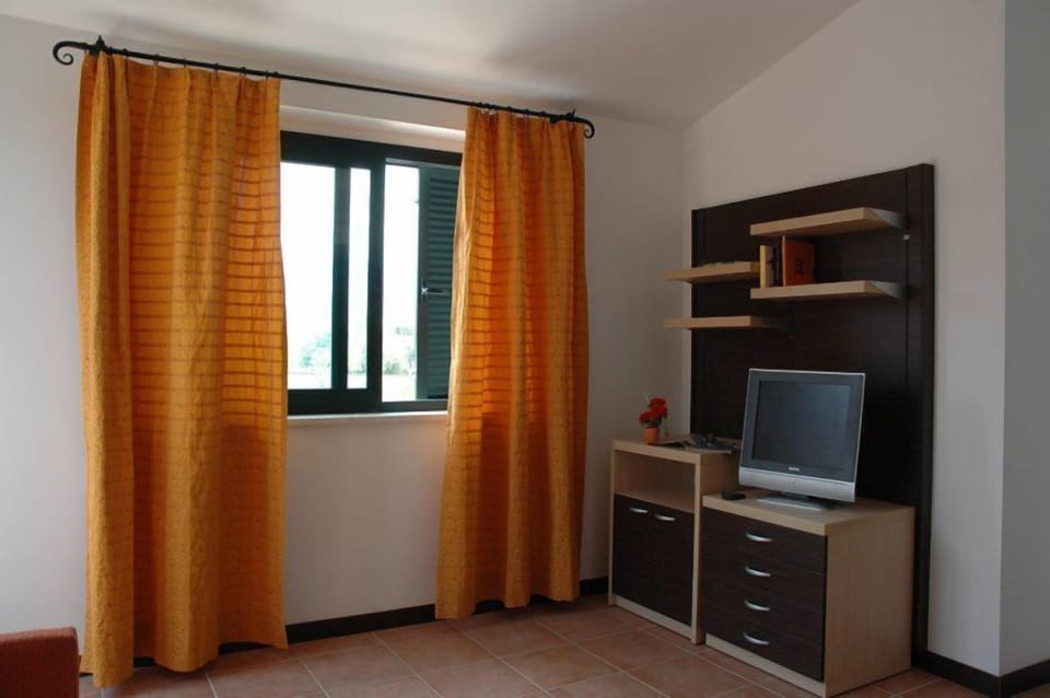 Superior Apartment, 2 Bedrooms | In-room safe, cribs/infant beds, WiFi