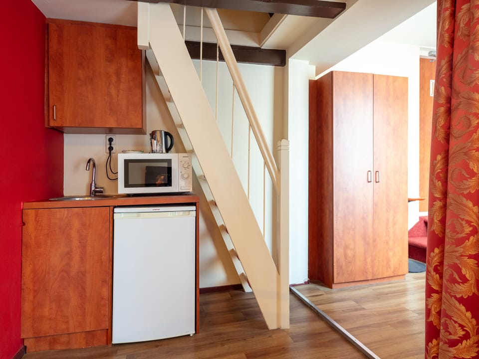 Family Room | Private kitchenette | Eco-friendly cleaning products