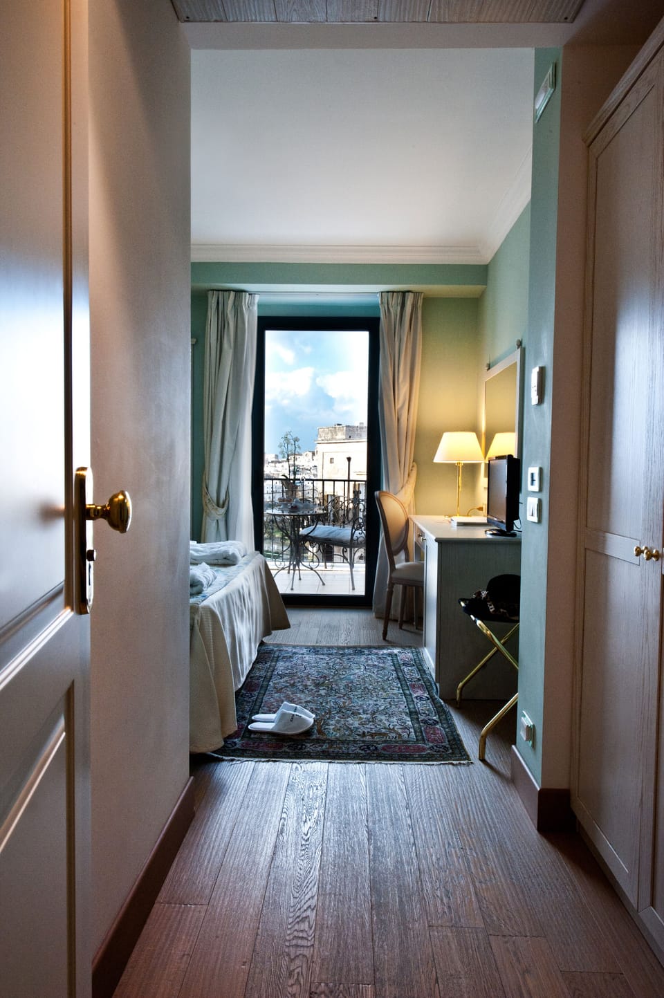 Minibar, in-room safe, desk, blackout drapes