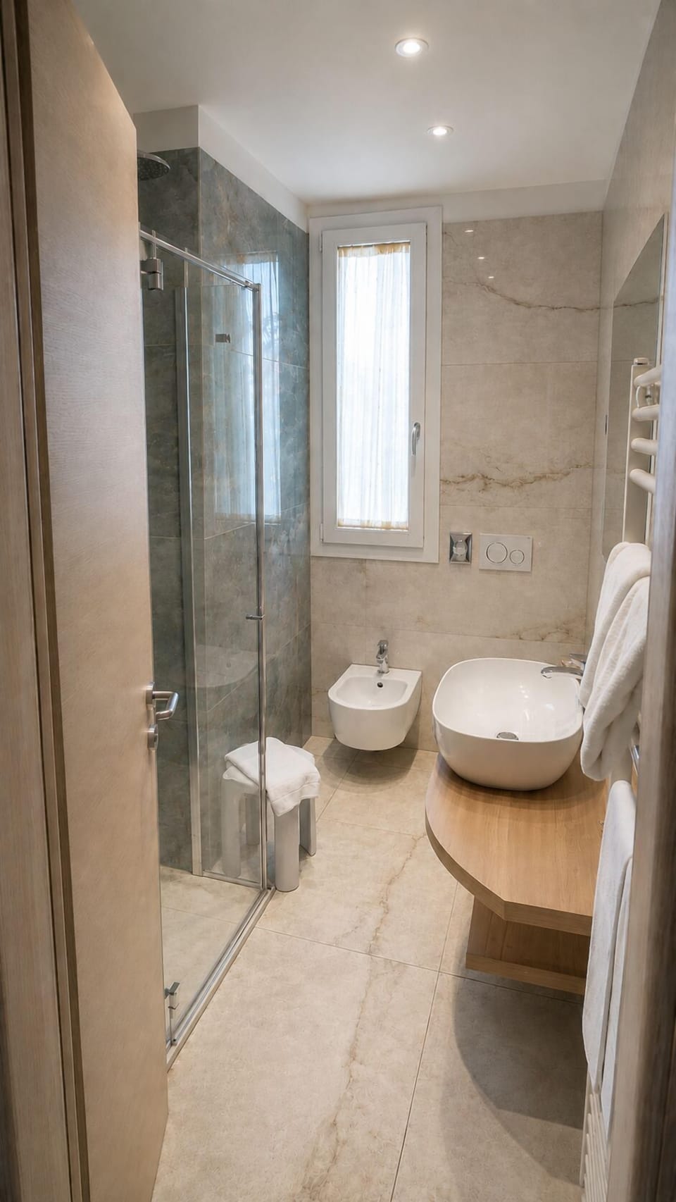 Classic Double or Twin Room (North side) | Bathroom | Hair dryer, bidet, towels