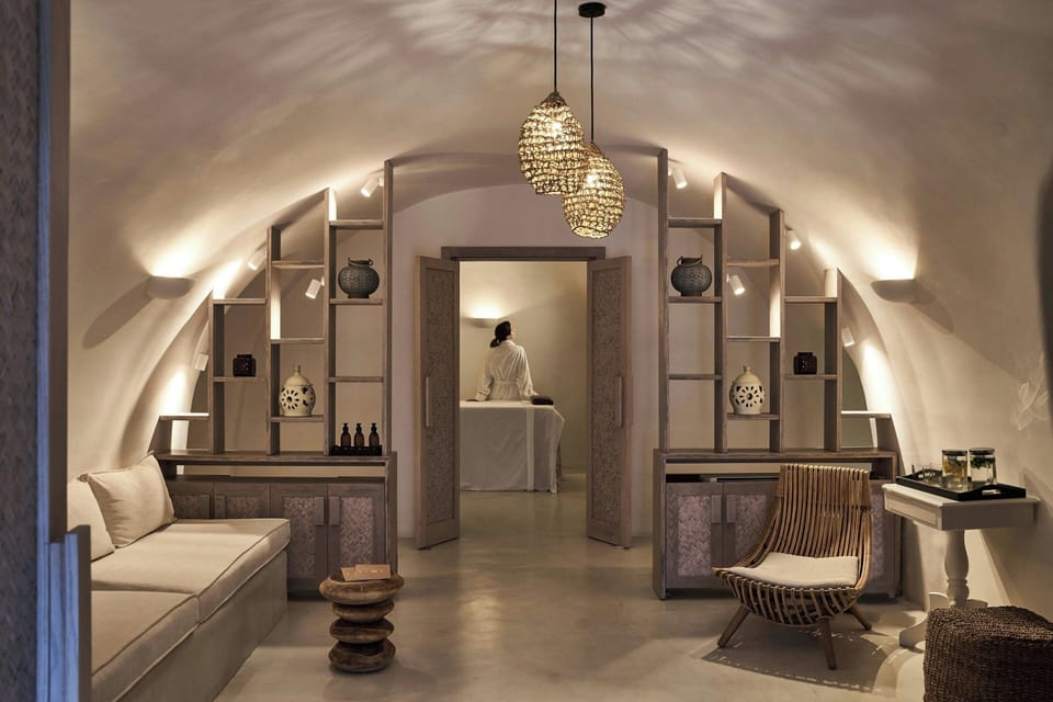 Vedema, a Luxury Collection Resort, Santorini Hotel in Megalochori