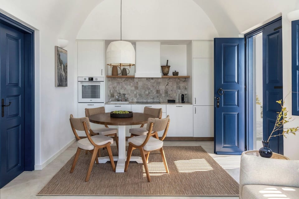 Grecian Villa | Hypo-allergenic bedding, minibar, in-room safe, desk