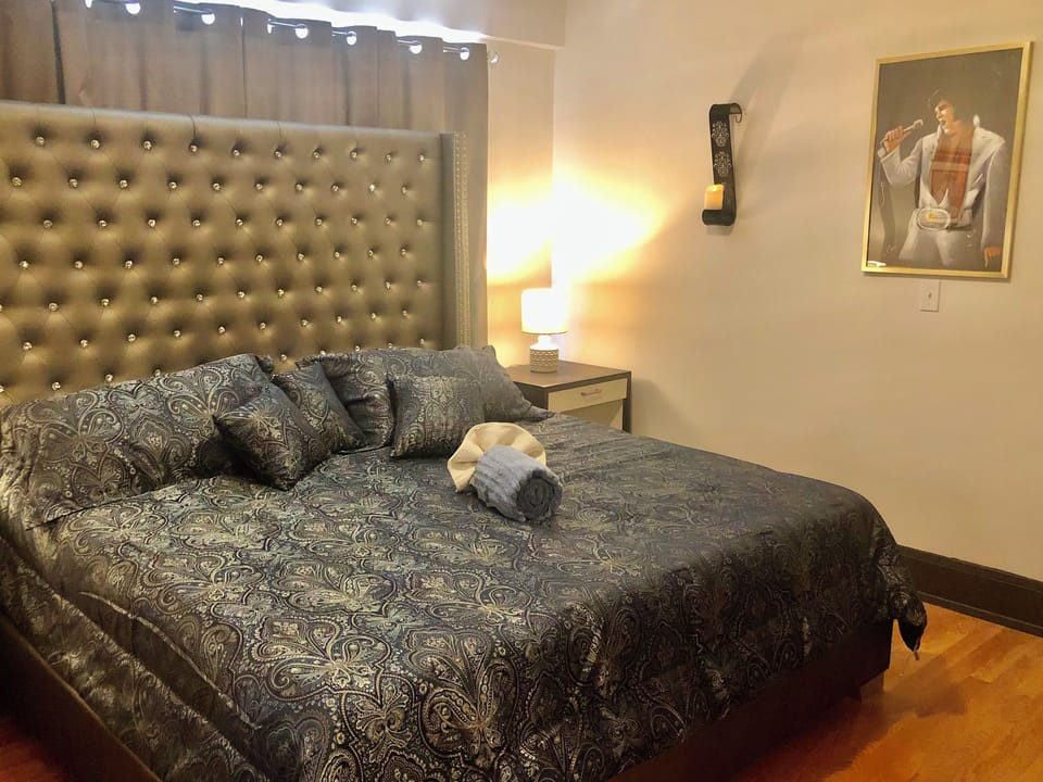Viva Las Vegas (the Elvis Suite) | Individually decorated, iron/ironing board, free WiFi, bed sheets