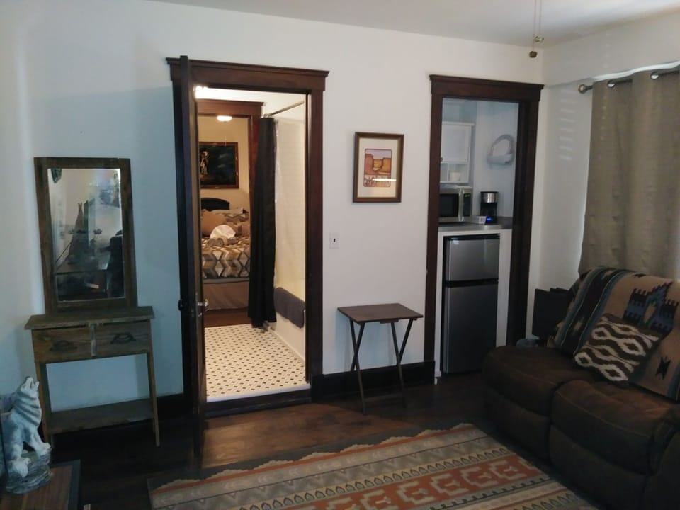 The Cherokee Suite | Private kitchenette | Coffee/tea maker
