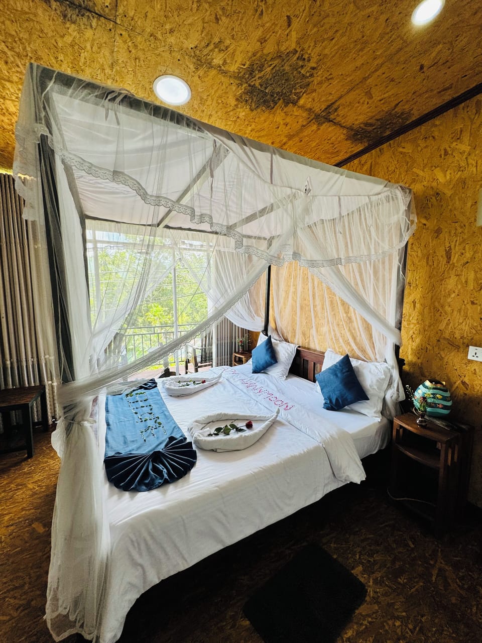 Deluxe Double Room with Mountain View | Egyptian cotton sheets, premium bedding, down comforters