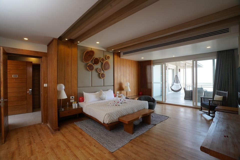 Presidential Suite | Premium bedding, minibar, in-room safe, individually decorated