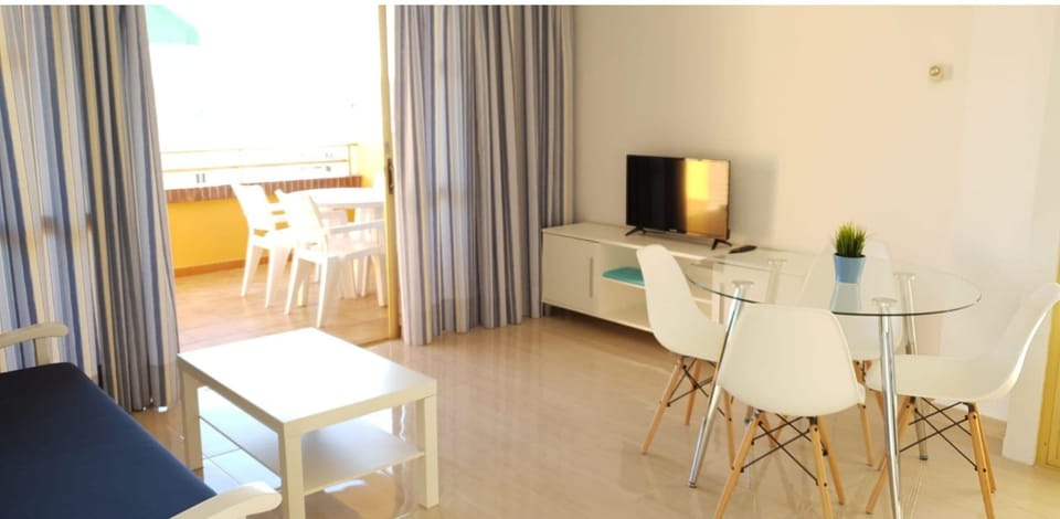 1 bedroom, blackout drapes, iron/ironing board, free cribs/infant beds