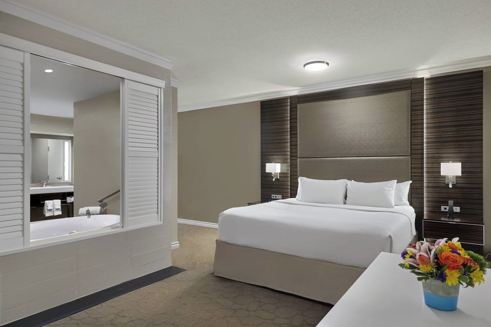 Room, 1 King Bed | Premium bedding, pillowtop beds, desk, blackout drapes
