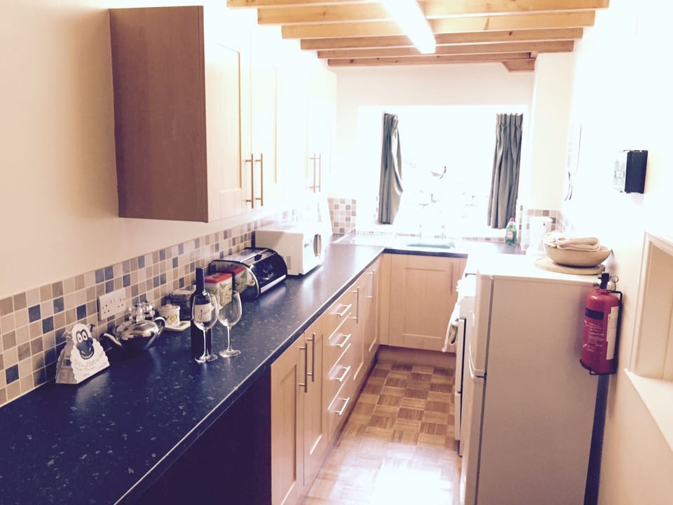 Private kitchen | Espresso maker, coffee/tea maker, electric kettle