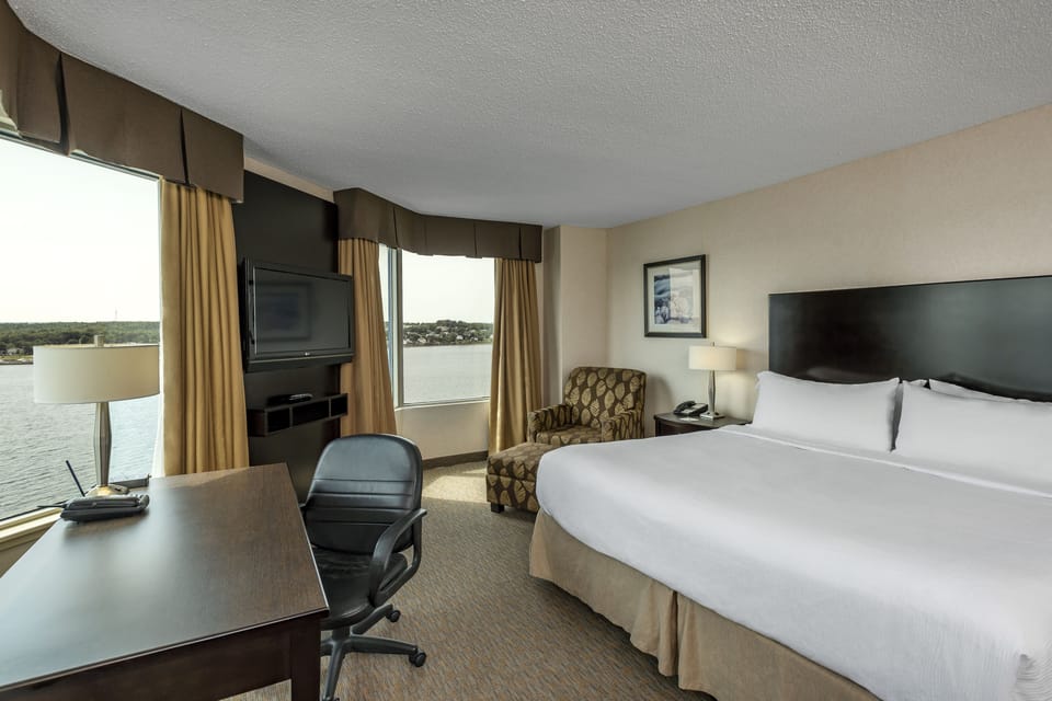 Premium bedding, pillowtop beds, in-room safe, desk