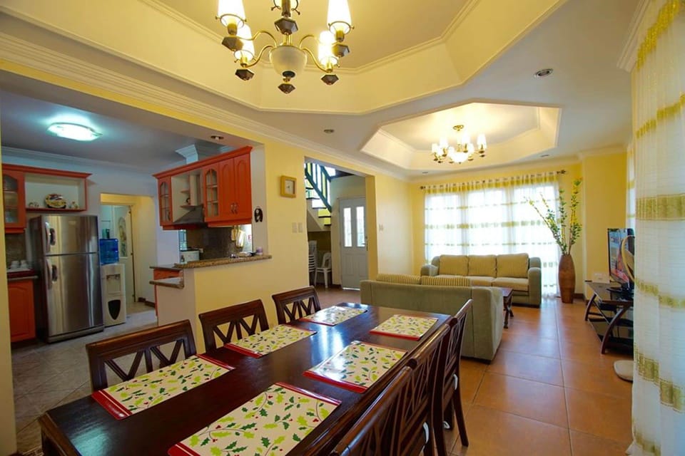House, 5 Bedrooms | Living area | Flat-screen TV