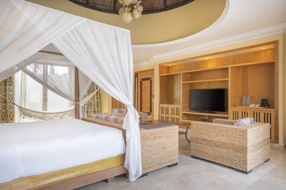 Romantic Villa, Private Pool (Butler Service) | Frette Italian sheets, premium bedding, down comforters, free minibar