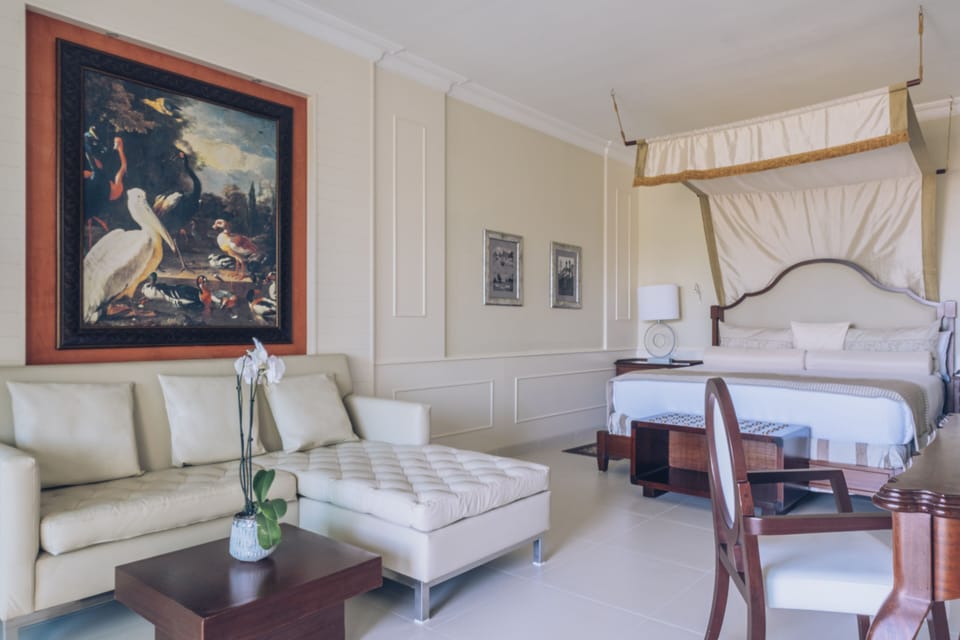 Suite, Oceanfront (Butler) | Frette Italian sheets, premium bedding, down comforters, free minibar