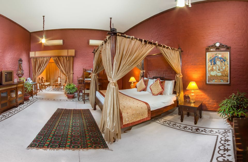 Premium bedding, minibar, individually decorated, individually furnished