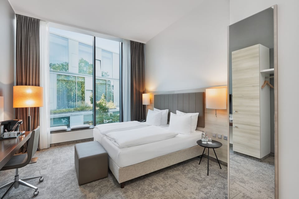 Superior Double Room | In-room safe, desk, soundproofing, free WiFi