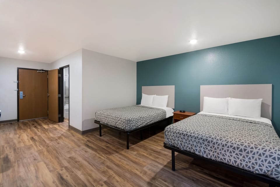 Desk, iron/ironing board, free WiFi, bed sheets