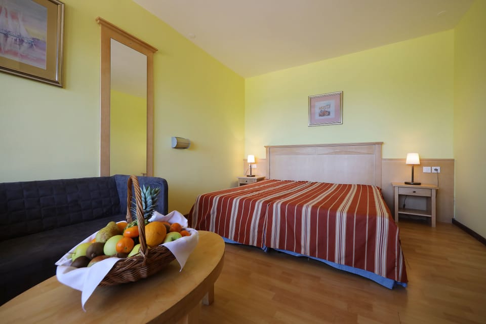 Desk, WiFi (free), bed sheets