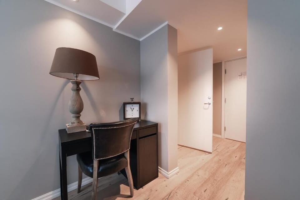 Standard Double Room | Pillowtop beds, desk