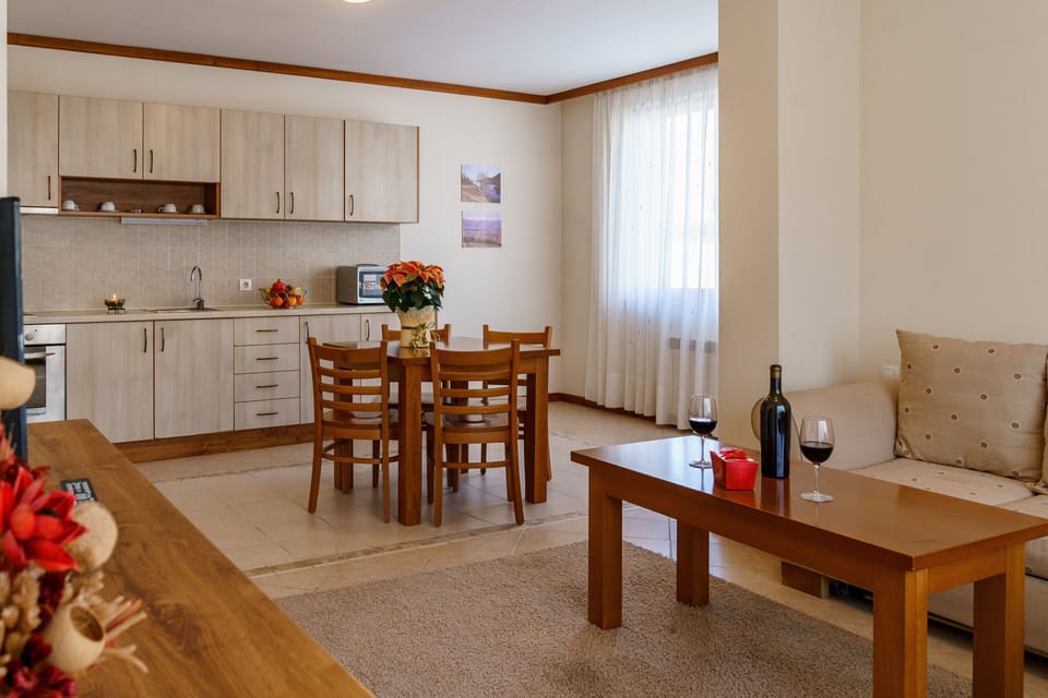 Family Apartment in a Villa | Living room