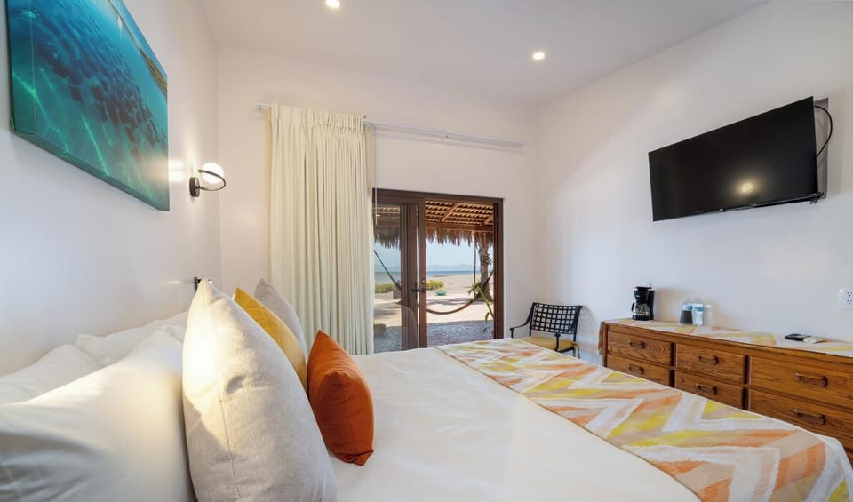 Standard Room, Ocean View | Pillowtop beds, in-room safe, iron/ironing board, free WiFi
