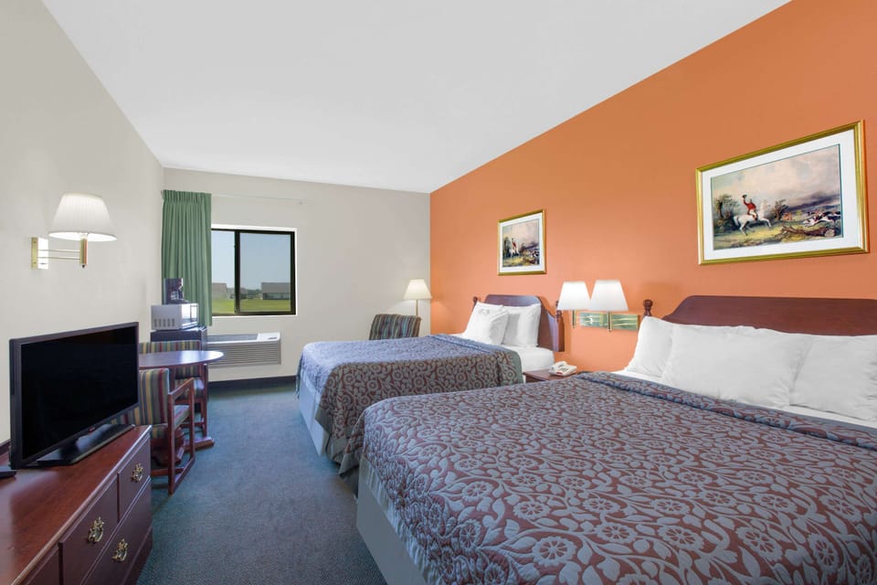 In-room safe, desk, iron/ironing board, free WiFi