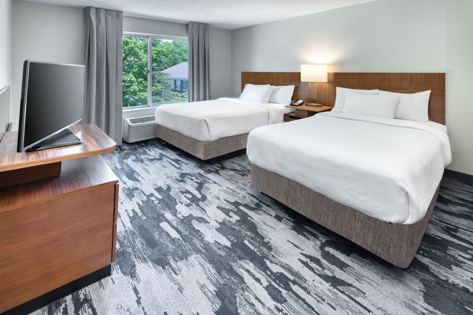 Suite, Multiple Beds | Premium bedding, pillowtop beds, in-room safe, desk