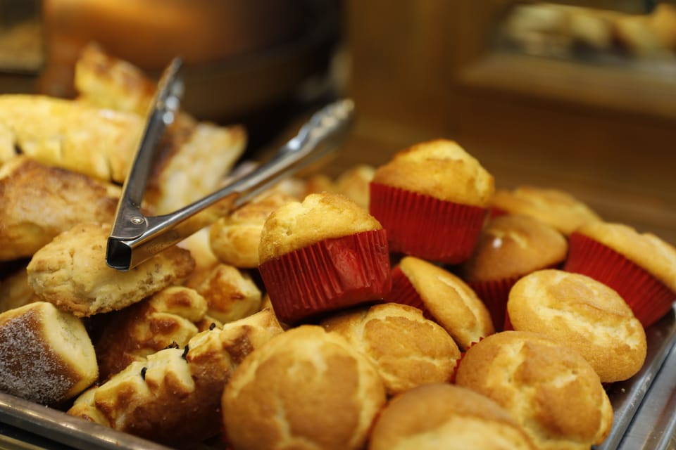 Daily buffet breakfast for a fee