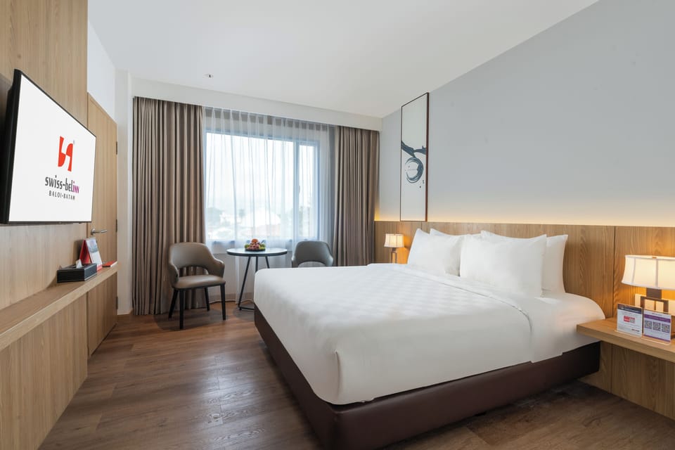 Deluxe Room, 1 Queen Bed | View from room