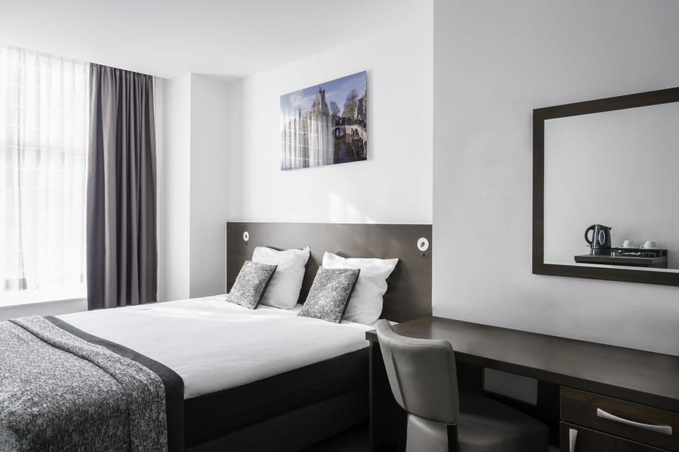 Superior Double Room | In-room safe, desk, laptop workspace, iron/ironing board