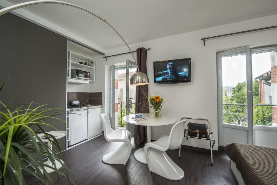 In-room safe, iron/ironing board, free cribs/infant beds, free WiFi