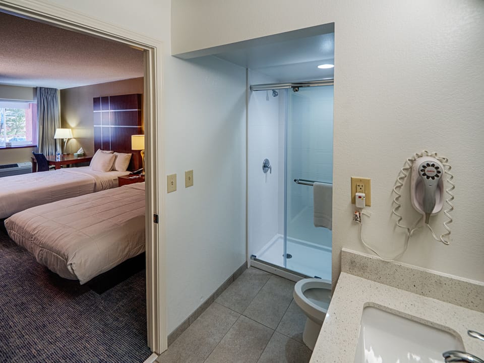 Premier Room, 2 Queen Beds, Non Smoking, Mountain View | Bathroom | Shower, designer toiletries, hair dryer, towels
