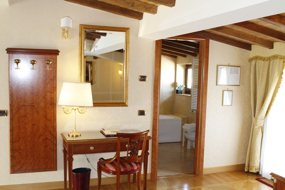 Room amenity
