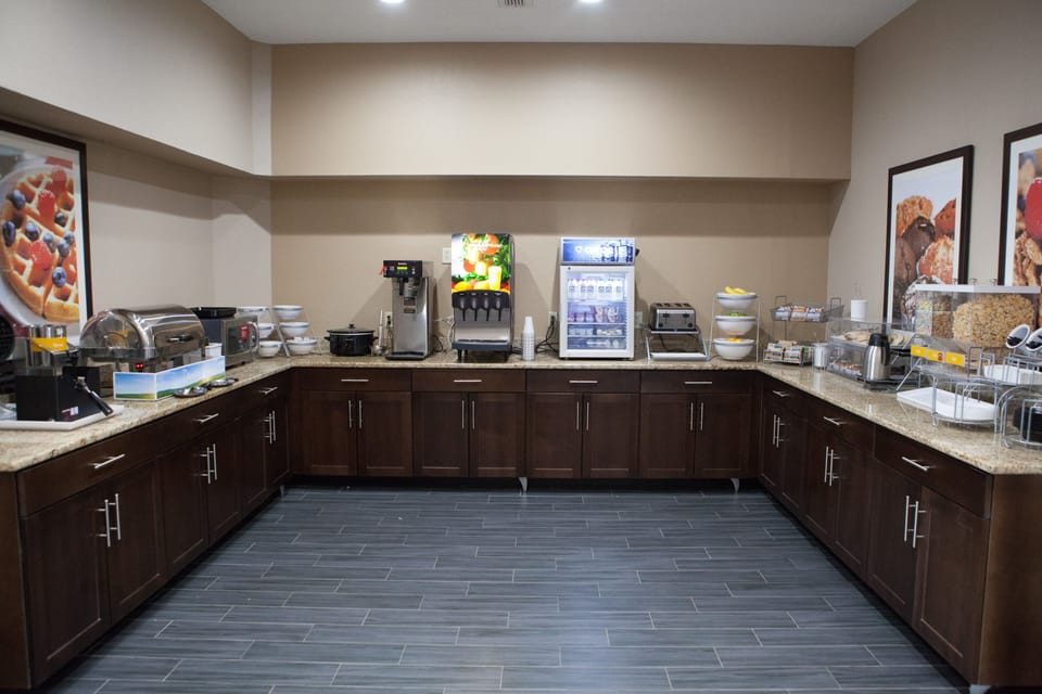 Free daily buffet breakfast