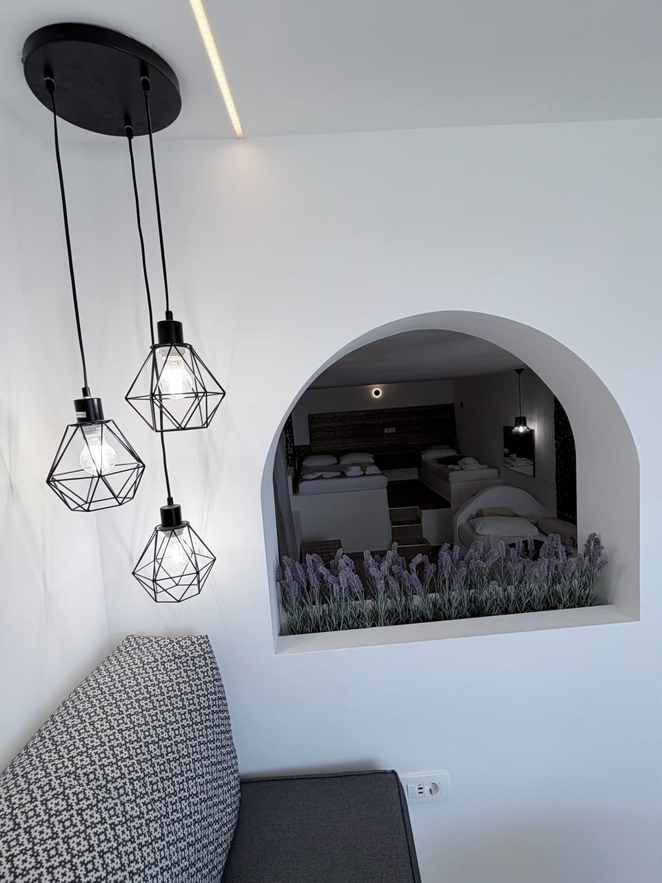 Standard Quadruple Room | Iron/ironing board, free cribs/infant beds, free WiFi, bed sheets