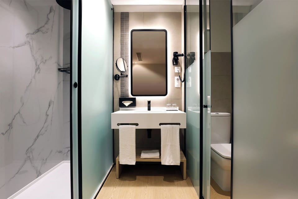 Minibar, in-room safe, desk, soundproofing