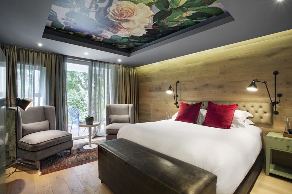 Deluxe Room | Premium bedding, free minibar items, in-room safe