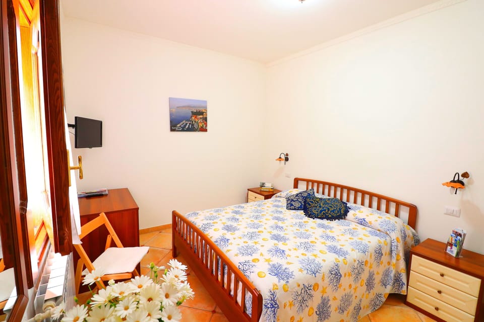 Free cribs/infant beds, free WiFi, bed sheets