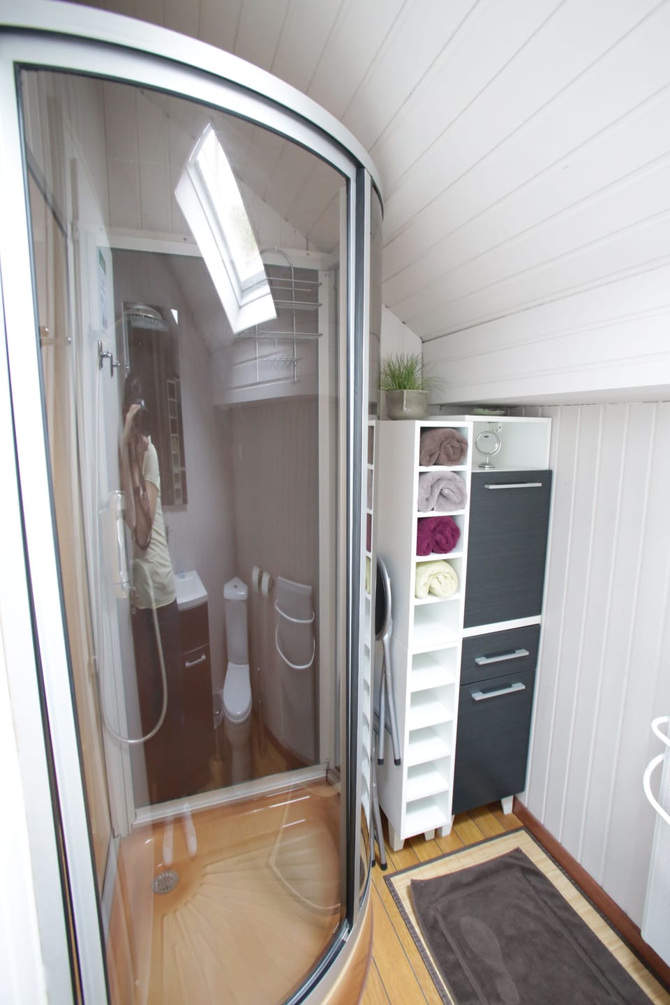 Suite | Bathroom shower