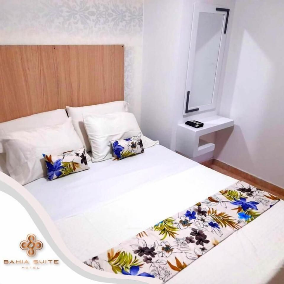 Basic Double Room, 1 Double Bed, Non Smoking | In-room safe, rollaway beds (free), WiFi (free), bed sheets