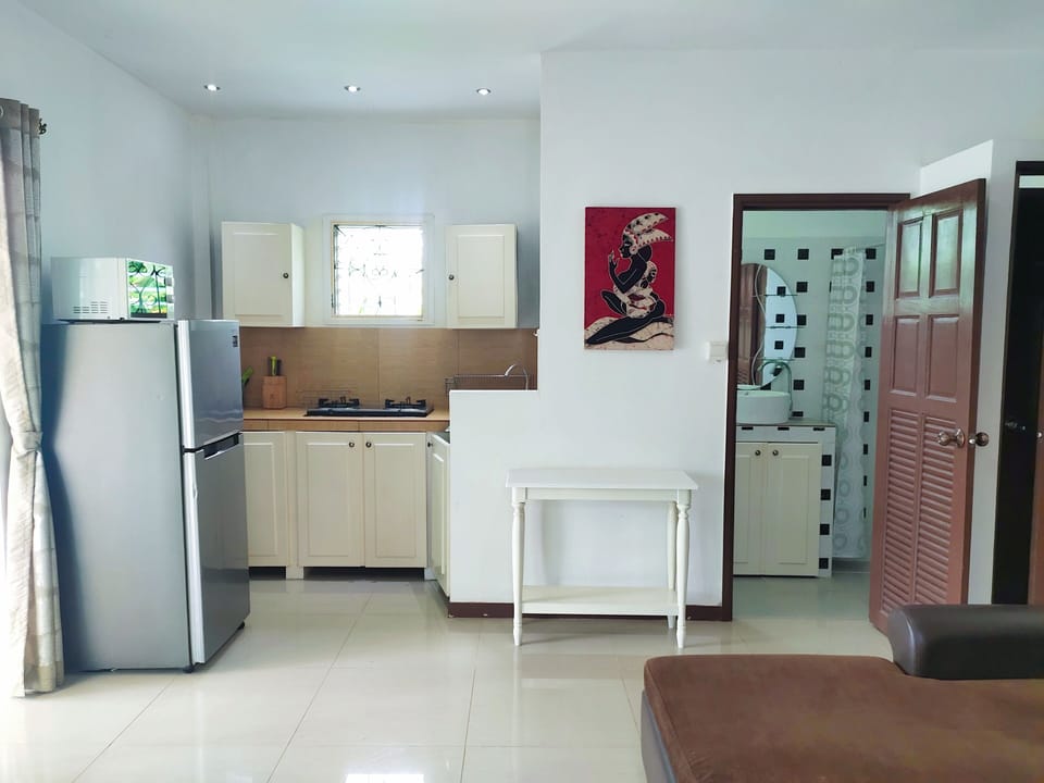 2-Bedroom Villa with Private Pool | Private kitchen | Full-size fridge, microwave, stovetop, electric kettle
