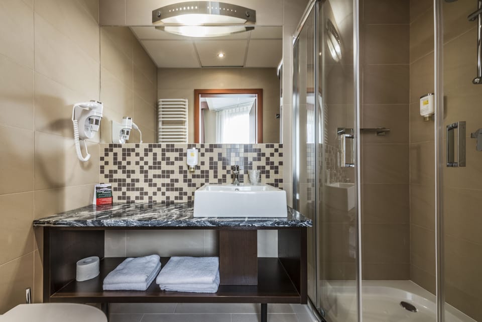 Free toiletries, hair dryer, towels