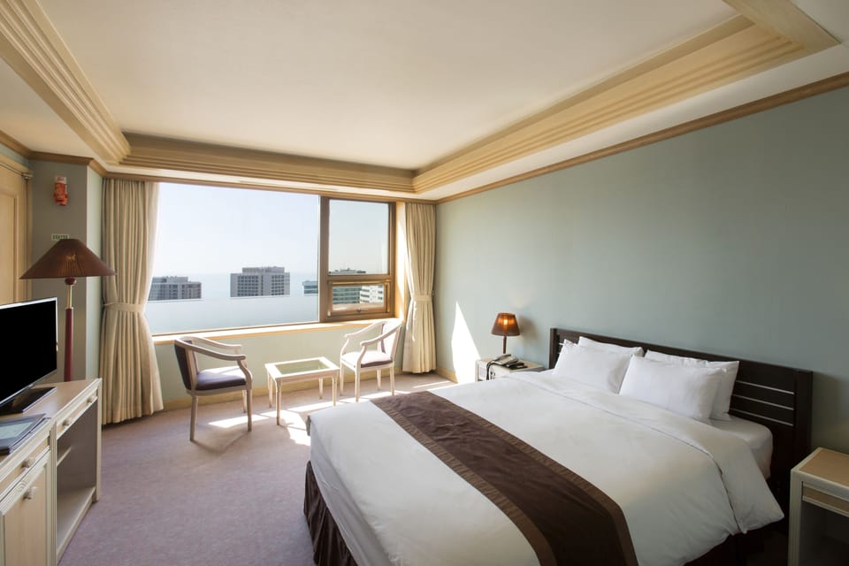 Standard Double Room | Hypo-allergenic bedding, minibar, blackout drapes, soundproofing