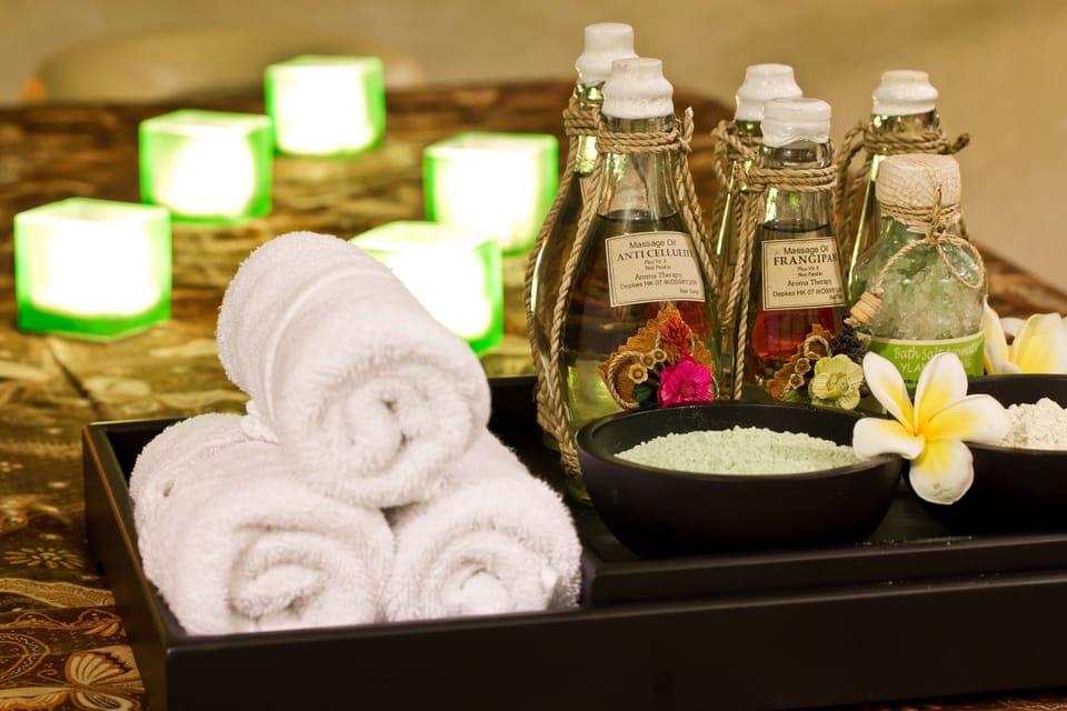 Couples treatment rooms, body treatments, aromatherapy