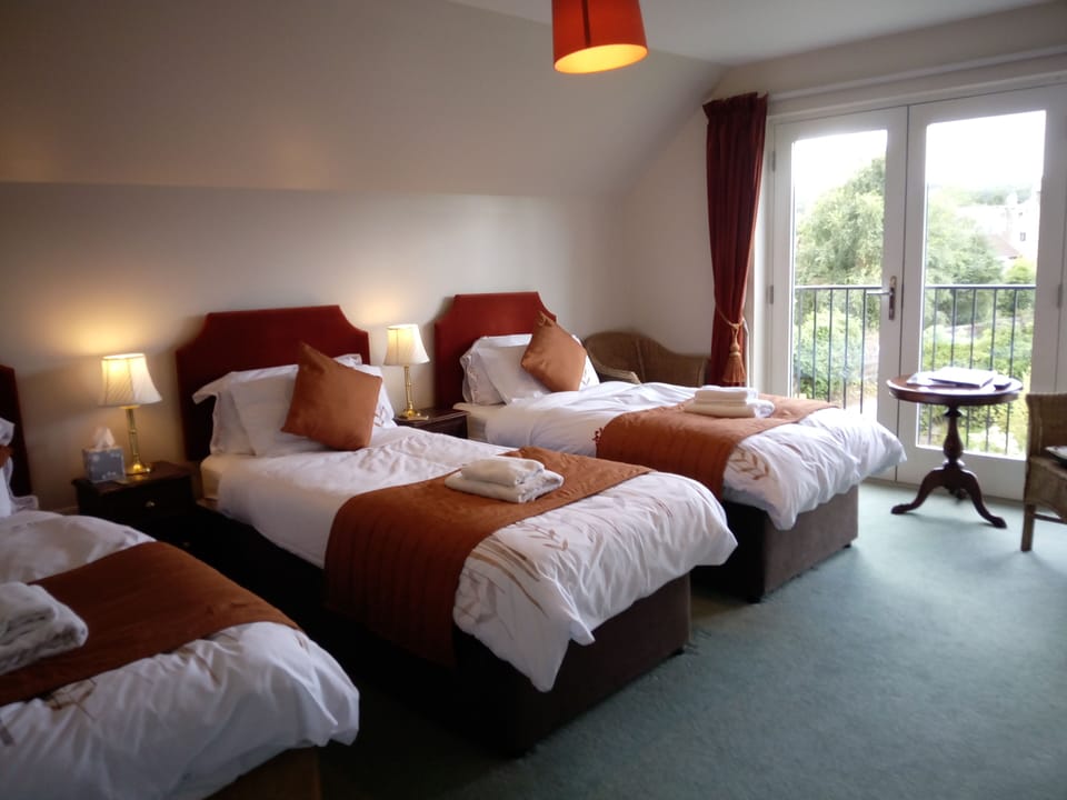 Superior Triple Room | Premium bedding, individually decorated, individually furnished, desk