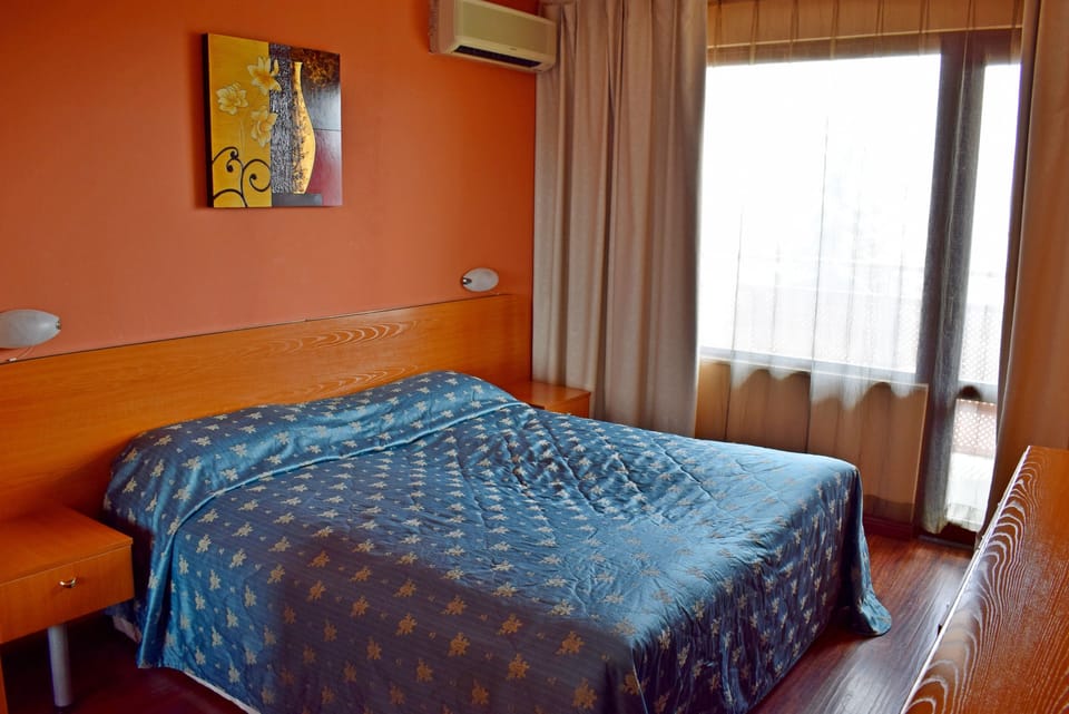 Superior Double Room | Desk, free WiFi, bed sheets