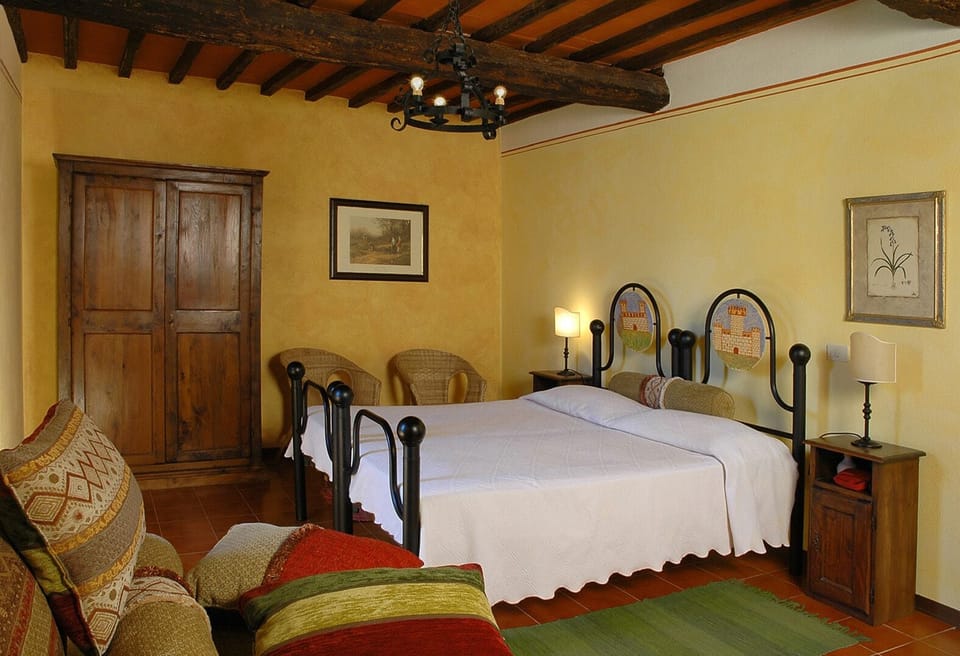 Apartment, 3 Bedrooms | In-room safe, free WiFi, bed sheets
