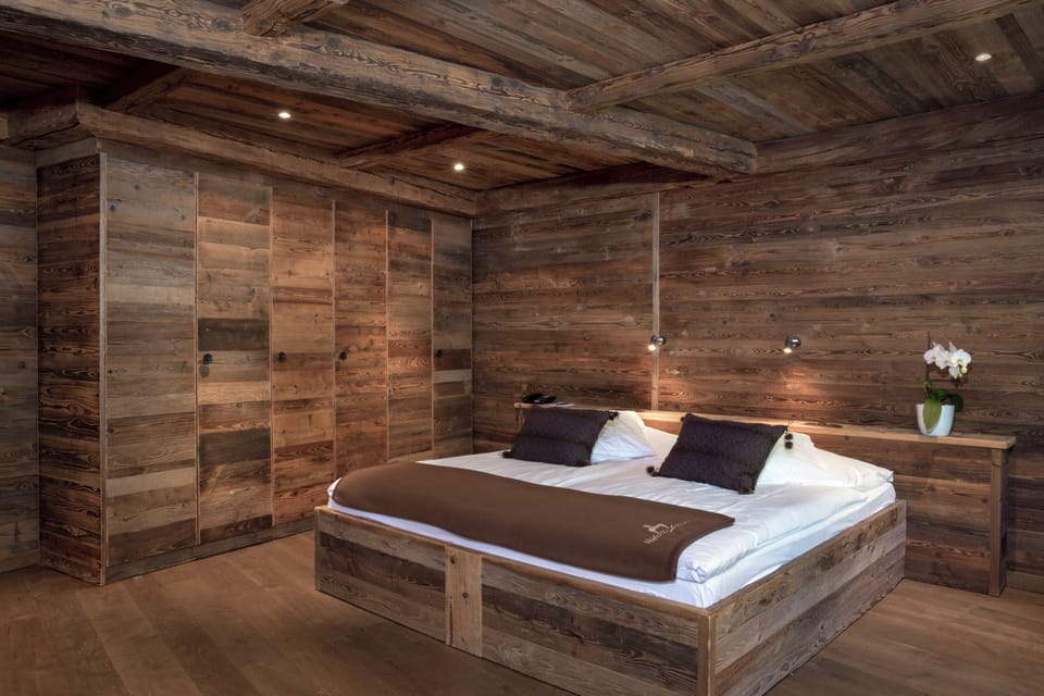Large Double Room (North) | Minibar, in-room safe, desk, soundproofing