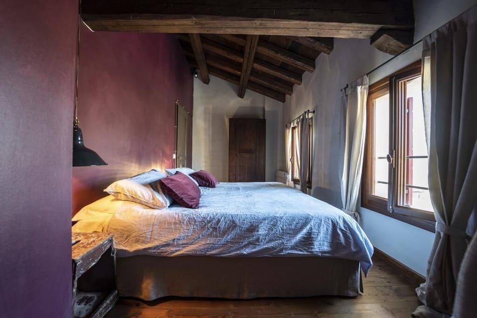 Superior Room | Desk, free WiFi, bed sheets