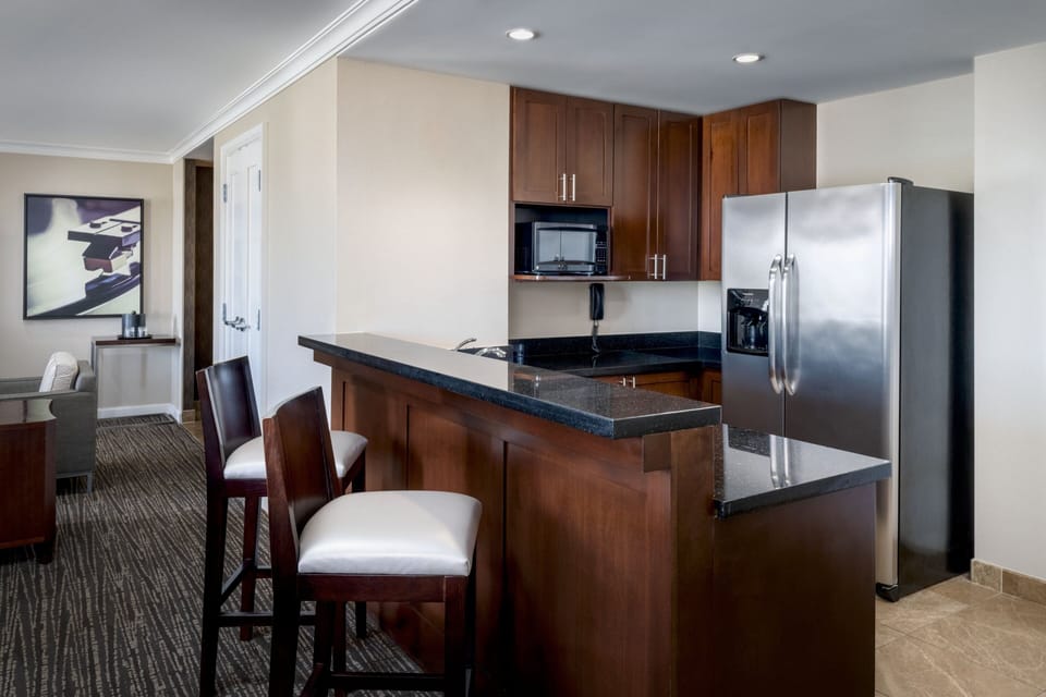 Room, 1 King Bed | Private kitchen | Mini-fridge, microwave, coffee/tea maker